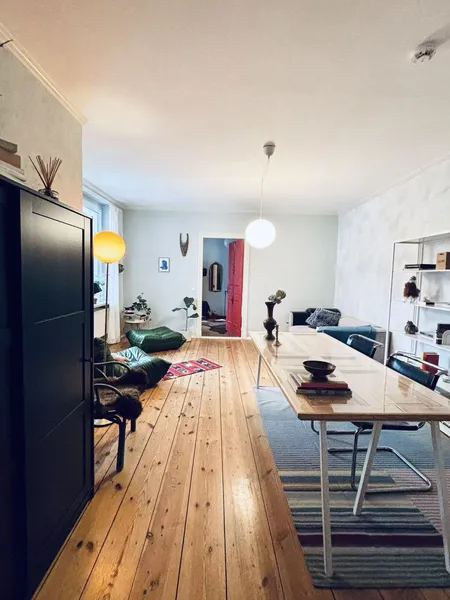 Wohnen mit Charakter: 2-Zimmer-Wohnung in der Prenzlauer Allee — photo 1